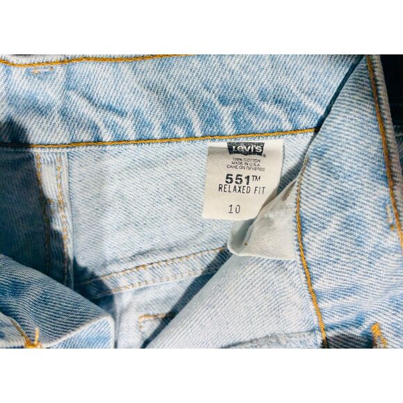 Vintage Levi's 551 Denim Shorts Women’s 10 Light Wash High Rise USA Made - Picture 4 of 6